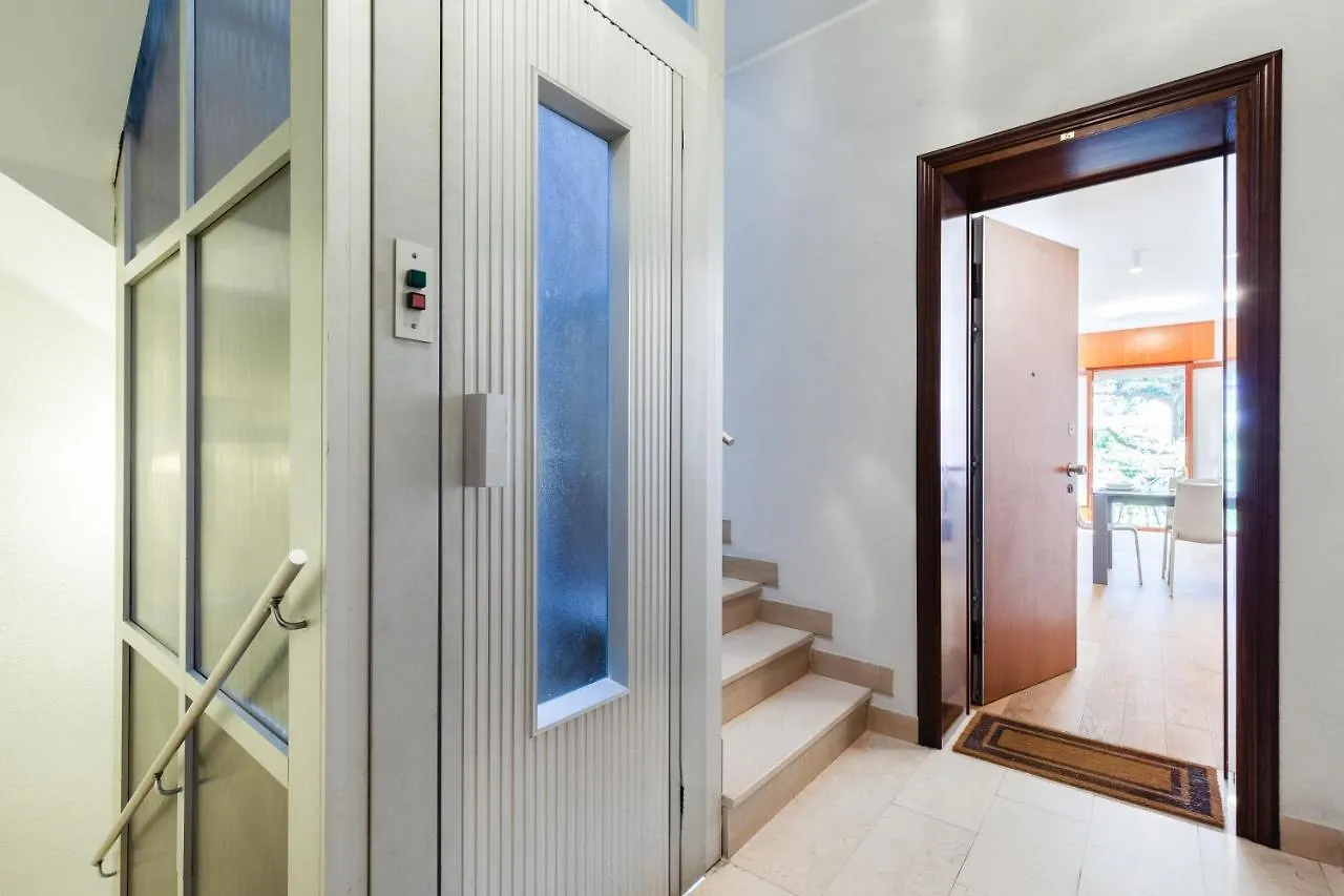 Venice Lido Wonderful Apartment With Terrace Lido di Venezia Italy