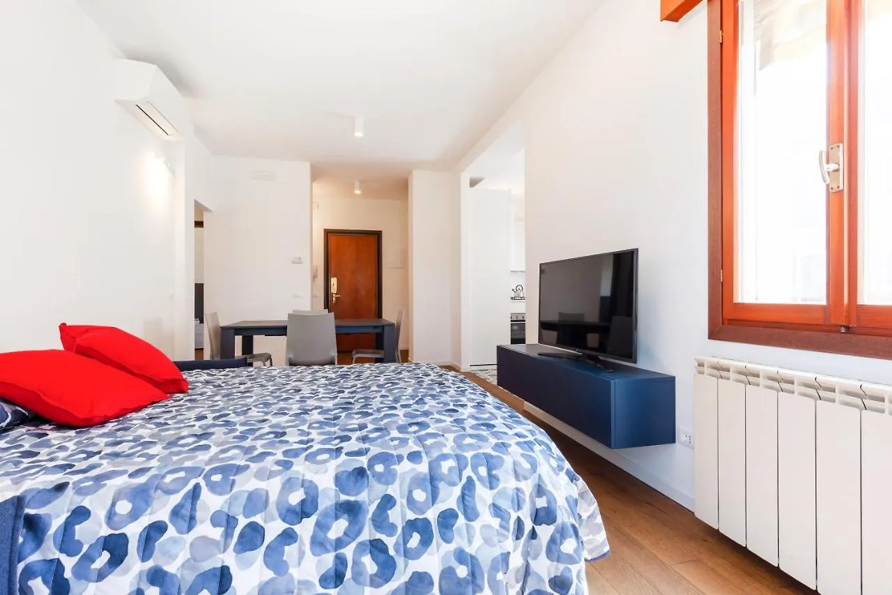 Venice Lido Wonderful Apartment With Terrace 威尼斯丽都 0*,  意大利